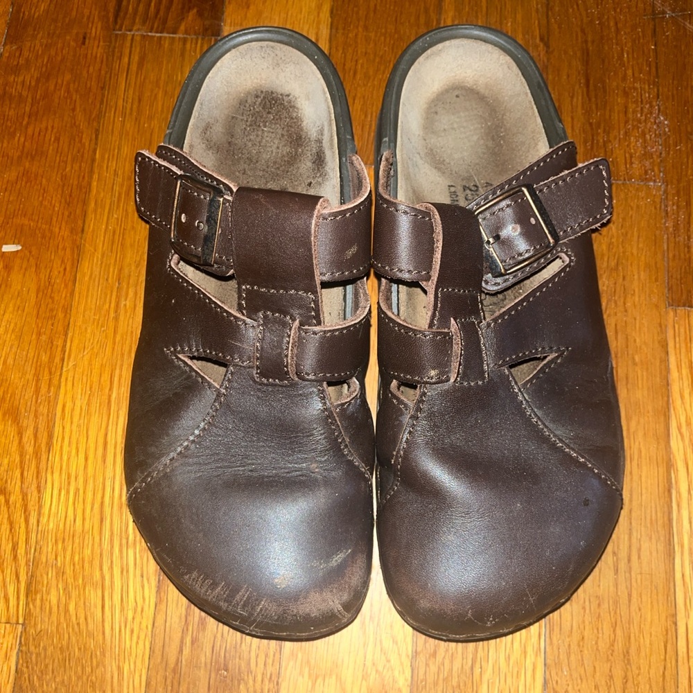 Birkenstock clogs women’s 10 men’s 8